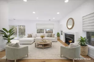 89 N South St, Manorville, NY 11949 - Photo 5