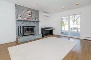 127 Cow Neck Rd, Port Washington, NY 11050 - Photo 25