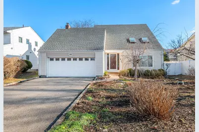 127 Cow Neck Road, Port Washington, NY 11050 - Photo 1