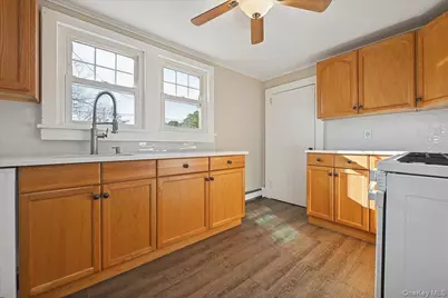 94 Chapel Avenue, Patchogue, NY 11772 - Photo 11