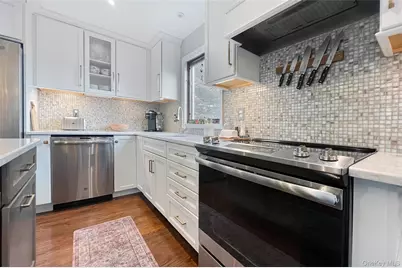 51 Woodland Avenue, Poughkeepsie, NY 12603 - Photo 7