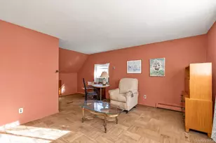 8 Straight Ln, Levittown, NY 11756 - Photo 13