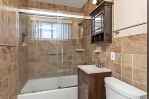 8 Straight Ln, Levittown, NY 11756 - Photo 9