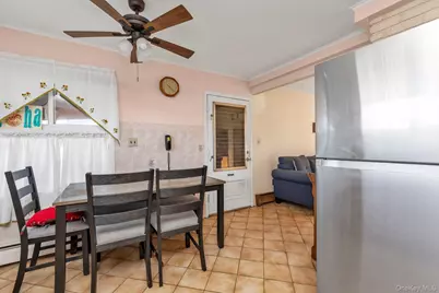 8 Straight Lane, Levittown, NY 11756 - Photo 7