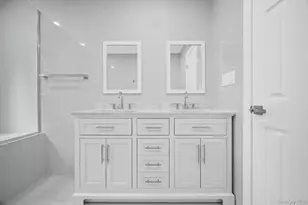 26 Ravine Rd, Great Neck, NY 11023 - Photo 15