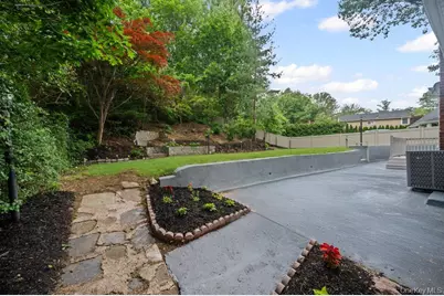 26 Ravine Road, Great Neck, NY 11023 - Photo 29