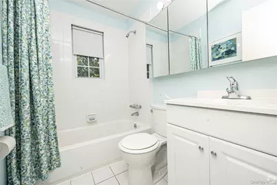 118 Captains Drive, West Babylon, NY 11704 - Photo 7