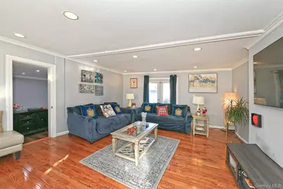 120 Brenner Avenue, Bethpage, NY 11714 - Photo 5