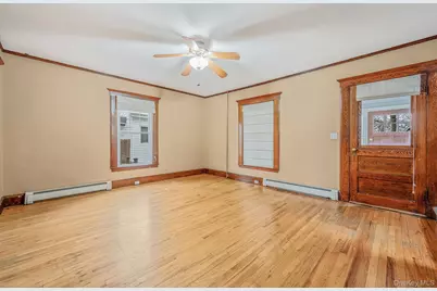 215 West Avenue, Patchogue, NY 11772 - Photo 13