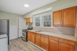 215 West Ave, Patchogue, NY 11772 - Photo 19