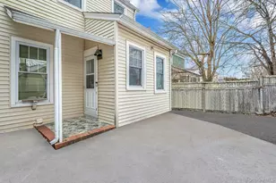 215 West Ave, Patchogue, NY 11772 - Photo 9