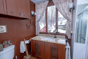 819 Van Wagner Rd, Poughkeepsie, NY 12601 - Photo 33