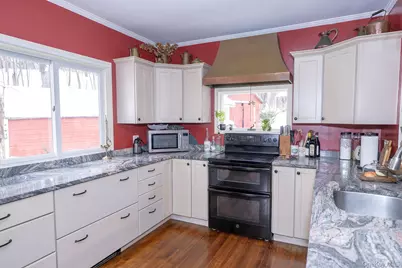 819 Van Wagner Road, Poughkeepsie, NY 12601 - Photo 7