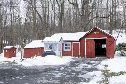 819 Van Wagner Road, Poughkeepsie, NY 12601 - Photo 11