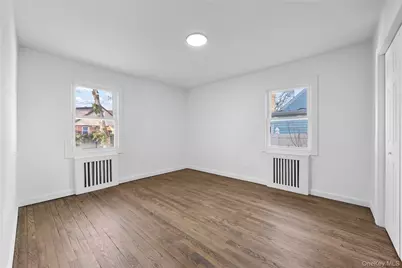 119 E Pennywood Avenue, Roosevelt, NY 11575 - Photo 7