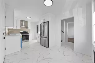 119 E Pennywood Ave, Roosevelt, NY 11575 - Photo 3