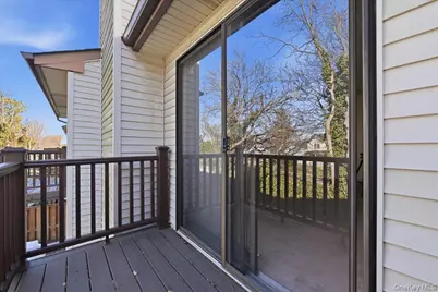 132 Laurel Lane, Wantagh, NY 11793 - Photo 29