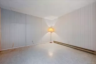 132 Laurel Ln, Wantagh, NY 11793 - Photo 25