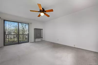 132 Laurel Lane, Wantagh, NY 11793 - Photo 19