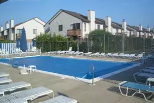 132 Laurel Ln, Wantagh, NY 11793 - Photo 39