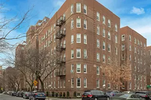 111-15 75th Ave, Forest Hills, NY 11375 - Photo 3