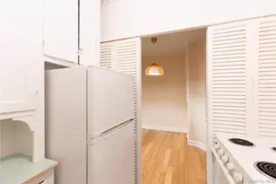 111-15 75th Ave, Forest Hills, NY 11375 - Photo 17