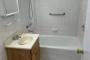 2015 St Paul Ave, Bronx, NY 10461 - Photo 7