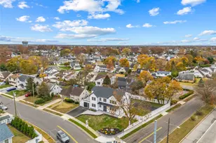 2 Orchid Rd, Levittown, NY 11756 - Photo 3