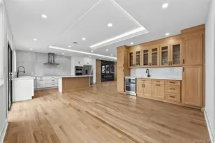 2 Orchid Rd, Levittown, NY 11756 - Photo 11