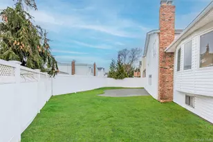 2686 Frances St, Bellmore, NY 11710 - Photo 37