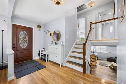 2 York Avenue, Bethpage, NY 11714 - Photo 3