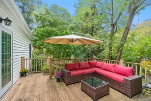 12 Chester Dr, Great Neck, NY 11021 - Photo 25