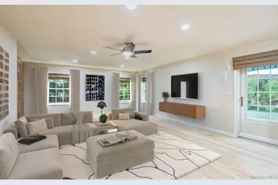 12 Chester Drive, Great Neck, NY 11021 - Photo 11