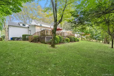 12 Chester Drive, Great Neck, NY 11021 - Photo 27