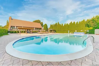 22 So. Gate Circle, Massapequa Park, NY 11762 - Photo 35