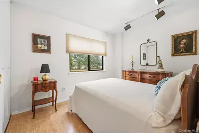 22 So. Gate Circle, Massapequa Park, NY 11762 - Photo 19