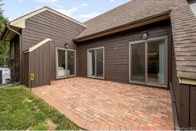 22 So. Gate Circle, Massapequa Park, NY 11762 - Photo 23