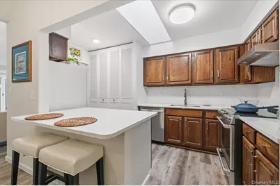 22 So. Gate Circle, Massapequa Park, NY 11762 - Photo 11