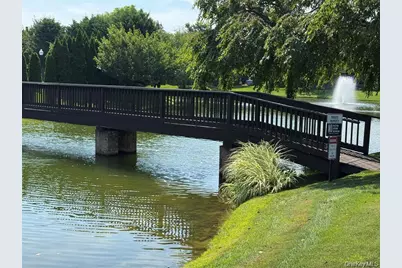 22 So. Gate Circle, Massapequa Park, NY 11762 - Photo 29