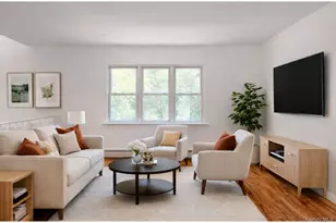 418 Garden St, West Islip, NY 11795 - Photo 5