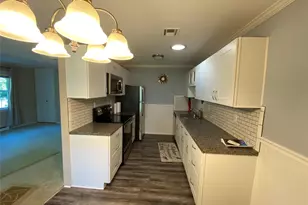 274 Berwick Ct, Ridge, NY 11961 - Photo 5