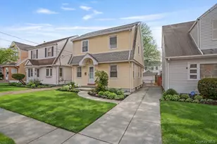 90-20 205th St, Hollis, NY 11423 - Photo 1