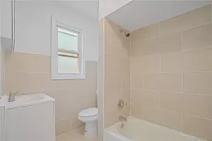 90-20 205th St, Hollis, NY 11423 - Photo 5