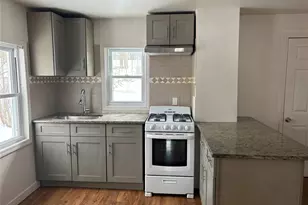 121 Sprague Ave, Middletown, NY 10940 - Photo 3