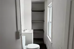 121 Sprague Ave, Middletown, NY 10940 - Photo 9