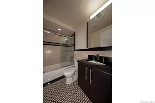 302 Tudor Ln, Middle Island, NY 11953 - Photo 9