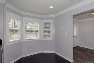 302 Tudor Ln, Middle Island, NY 11953 - Photo 3