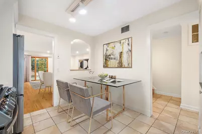 18 Park Drive, Mount Kisco, NY 10549 - Photo 5