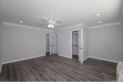 196 Lakeland Avenue #E-8, Sayville, NY 11782 - Photo 5