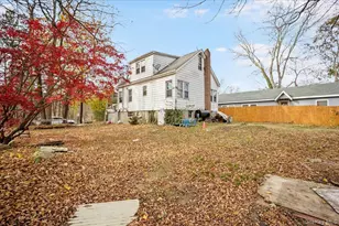 116 Lake Dr, Lake Peekskill, NY 10537 - Photo 15